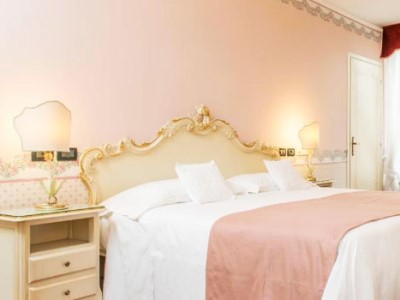 bedroom 1 - hotel duchessa isabella - ferrara, italy