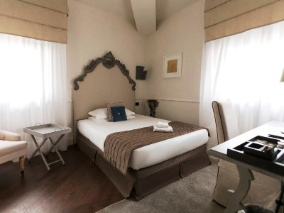 deluxe room - hotel hotel boutique palazzo lorenzo - florence, italy