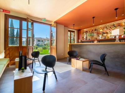 bar - hotel villa neroli - florence, italy