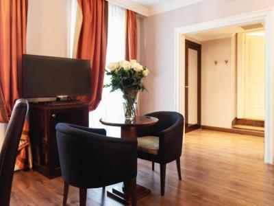 bedroom 1 - hotel allegroitalia san gallo palace - florence, italy