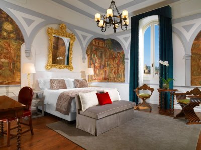 bedroom - hotel st regis - florence, italy