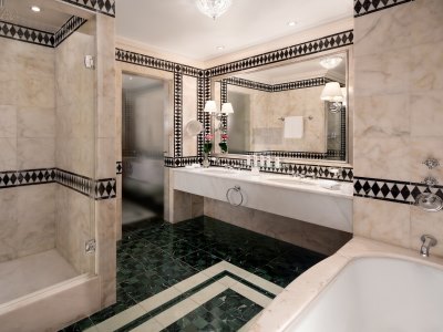 bathroom - hotel st regis - florence, italy