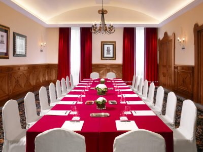 conference room - hotel st regis - florence, italy