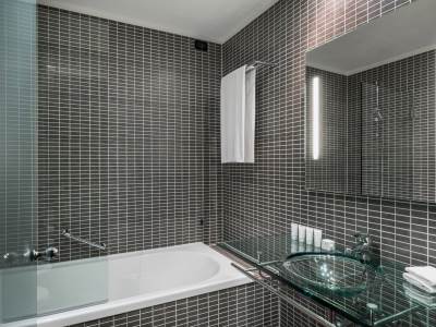bathroom - hotel ac firenze - florence, italy