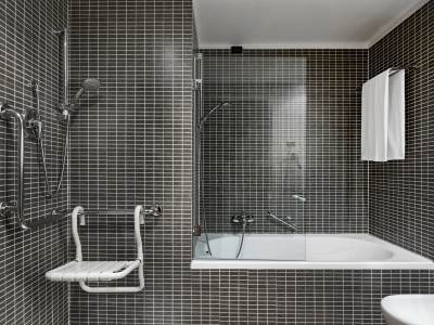 bathroom 1 - hotel ac firenze - florence, italy