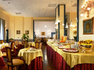 breakfast room - hotel berchielli - florence, italy