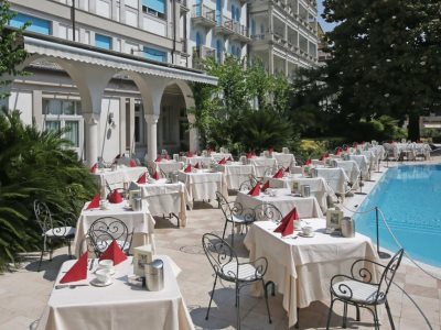outdoor pool 1 - hotel savoy palace - gardone riviera, italy