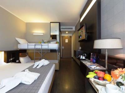 bedroom 1 - hotel best western premier chc airport - genoa, italy