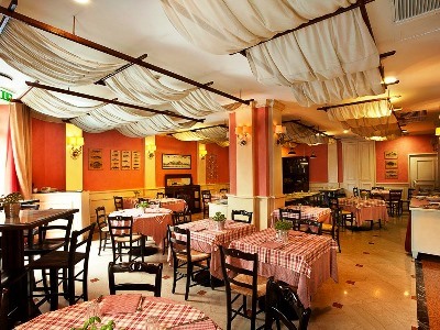 restaurant - hotel continental - genoa, italy