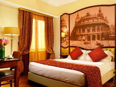bedroom - hotel grand savoia - genoa, italy