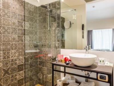 bathroom 1 - hotel best western hotel metropoli - genoa, italy