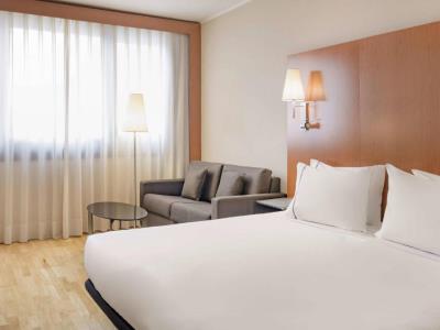 bedroom - hotel ac hotel genova by marriott - genoa, italy