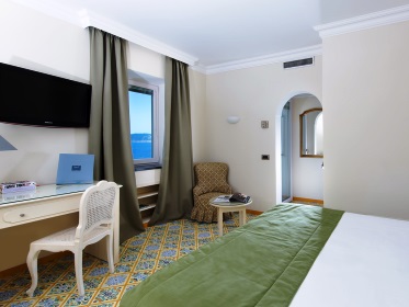 bedroom 5 - hotel punta molino beach resort n thermal spa - ischia, italy