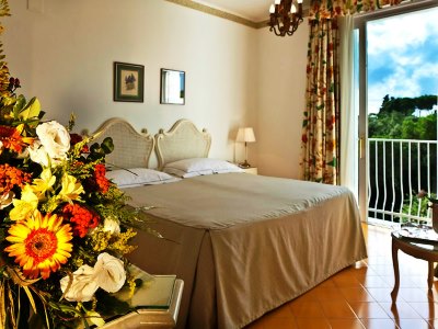 bedroom 6 - hotel punta molino beach resort n thermal spa - ischia, italy