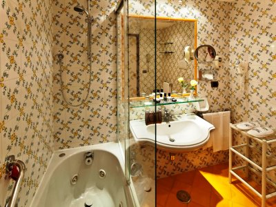 bathroom 1 - hotel punta molino beach resort n thermal spa - ischia, italy