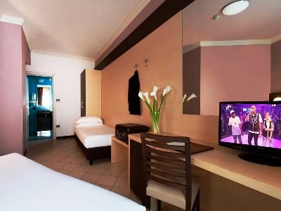 bedroom 2 - hotel cdh hotel la spezia - la spezia, italy