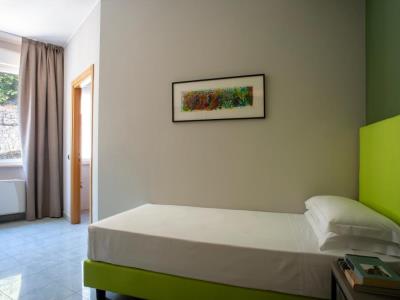 bedroom 4 - hotel allegroitalia la spezia 5 terre - la spezia, italy