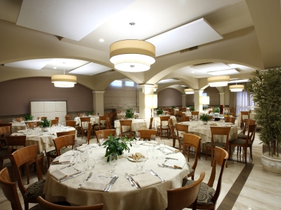 restaurant - hotel best western grand guinigi - lucca, italy