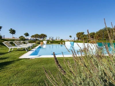 outdoor pool - hotel seawater - marsala, italy