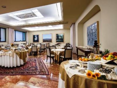 breakfast room - hotel best western stella d'italia - marsala, italy
