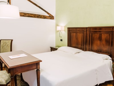 bedroom 11 - hotel carmine - marsala, italy