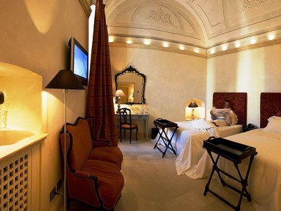 bedroom 2 - hotel palazzo gattini - matera, italy