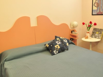 bedroom - hotel il piccolo albergo - matera, italy