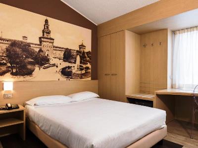 bedroom - hotel b and b hotel milano portello - milan, italy