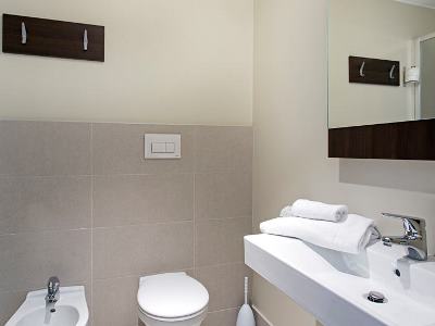 bathroom - hotel b and b hotel milano san siro - milan, italy