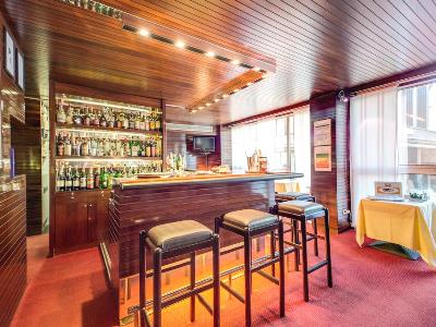bar - hotel galileo - milan, italy