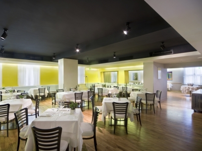 restaurant - hotel tocq hotel - milan, italy