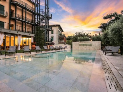 outdoor pool - hotel grand croce di malta - montecatini terme, italy