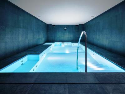 indoor pool - hotel lhp napoli palace and spa - naples, italy