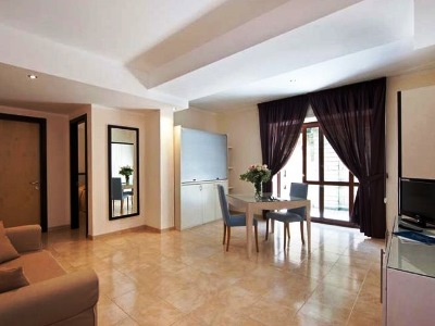 bedroom 1 - hotel suites and residence - naples, italy