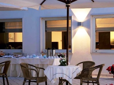 restaurant 3 - hotel suites and residence - naples, italy