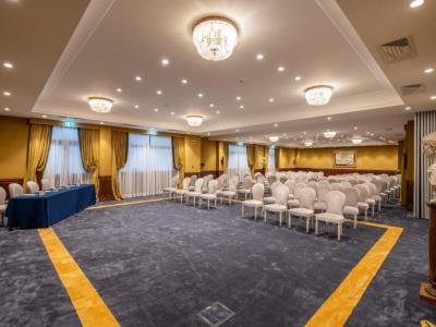 conference room - hotel grand hotel parker's - naples, italy