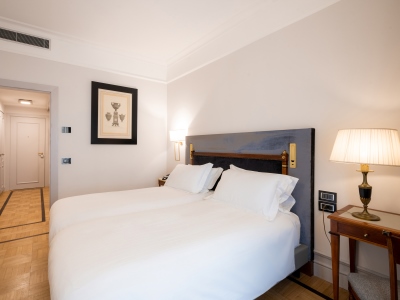 bedroom 1 - hotel grand hotel parker's - naples, italy