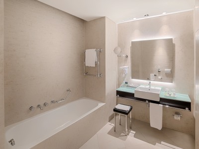 bathroom 1 - hotel nh panorama - naples, italy