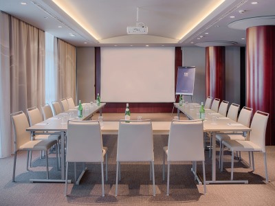 conference room - hotel nh panorama - naples, italy