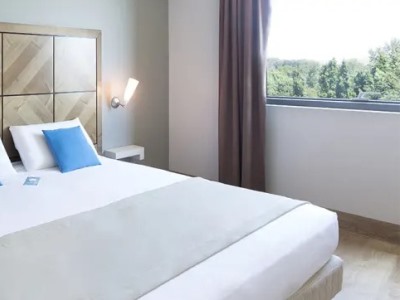 bedroom - hotel b and b hotel padova - padova, italy