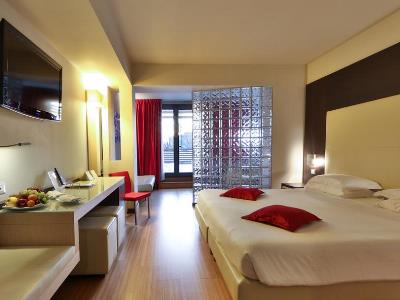 bedroom 1 - hotel best western plus galileo padova - padova, italy