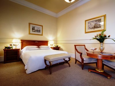 bedroom 3 - hotel grand hotel et des palmes - palermo, italy