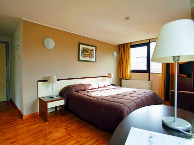 bedroom - hotel ibis styles palermo cristal - palermo, italy