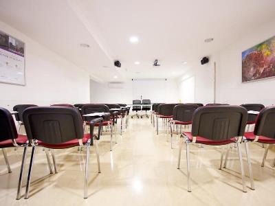 conference room - hotel mercure palermo centro - palermo, italy