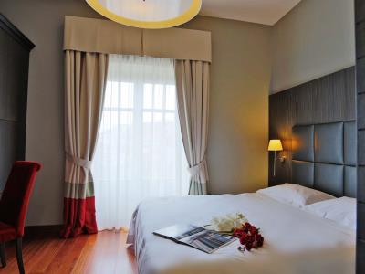 bedroom - hotel porta felice - palermo, italy