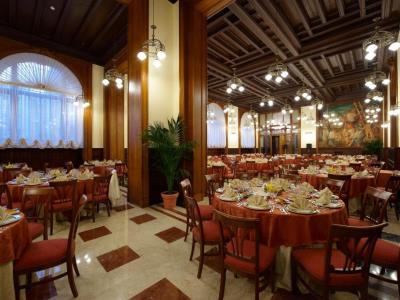 restaurant - hotel grand piazza borsa - palermo, italy