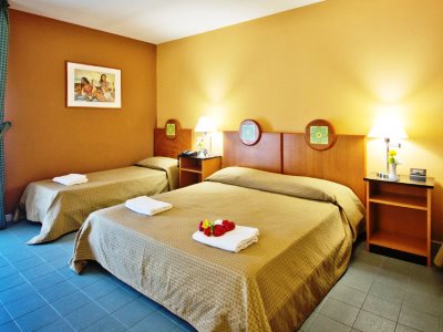 bedroom - hotel albergo athenaeum - palermo, italy