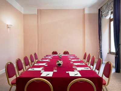 conference room - hotel sina brufani - perugia, italy