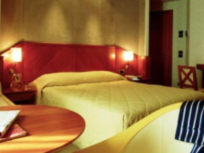 bedroom 3 - hotel park - perugia, italy