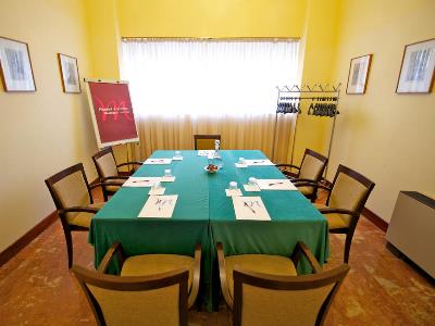 conference room - hotel mercure astoria reggio emilia - reggio emilia, italy